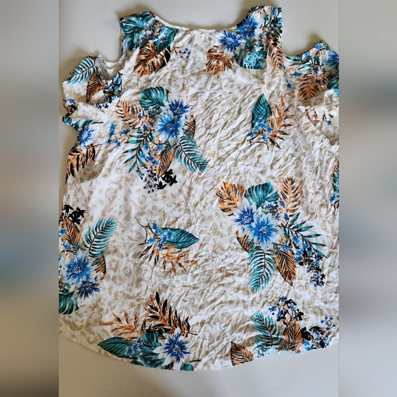 NWT JM Collection Women's Cold Shoulder Tee Size 3X - Picture 7 of 11